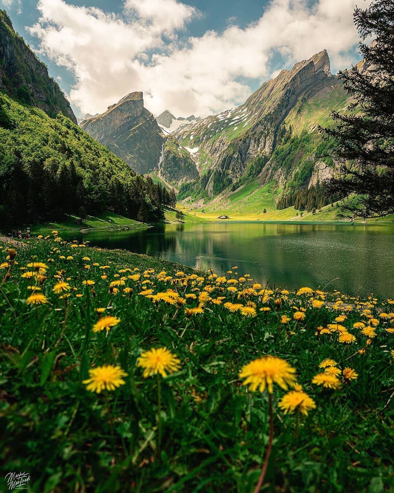 in questo lago faremo la nostra pausa