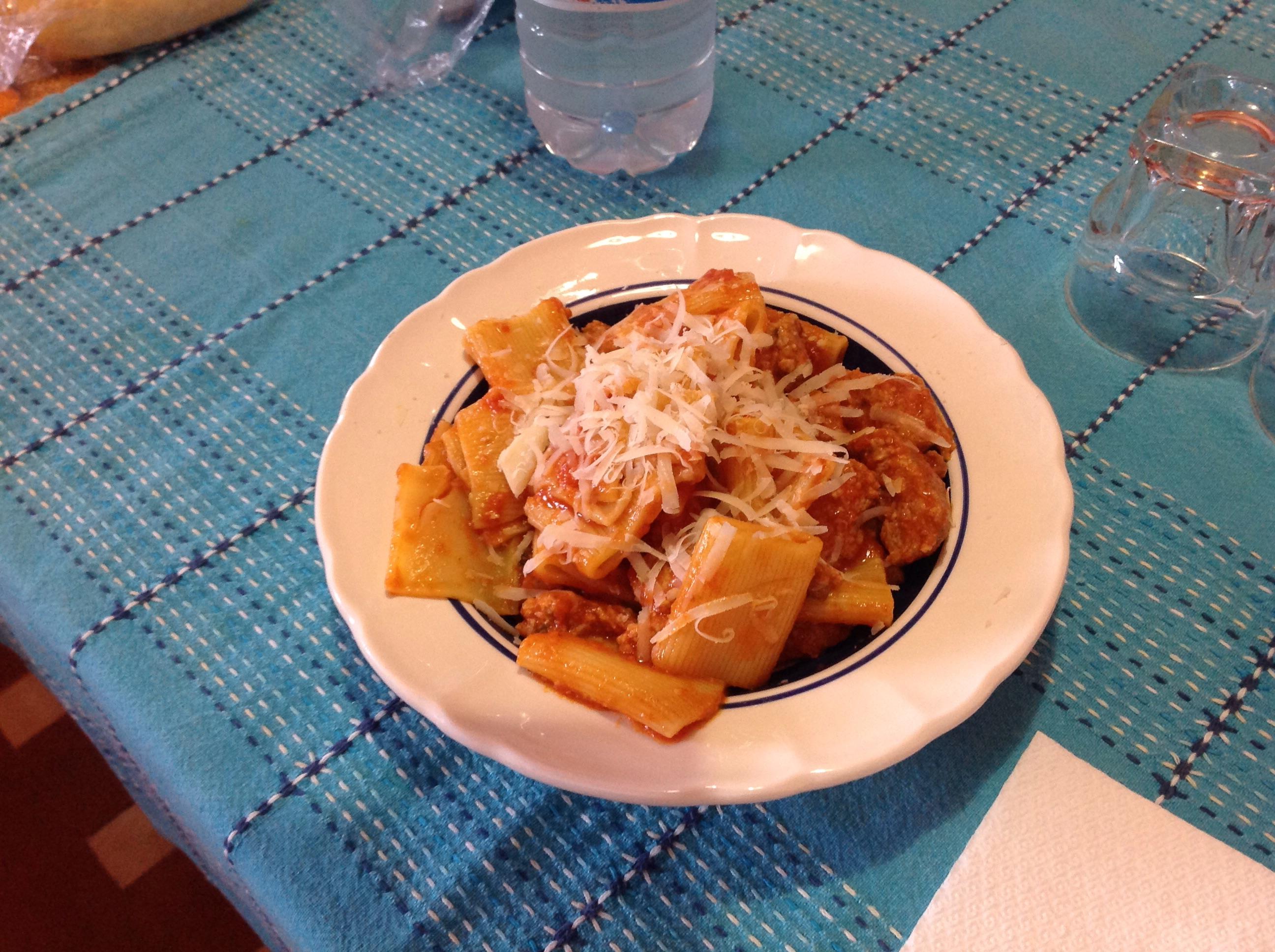 i paccheri sono il tipo di pasta giusto per la domenica
