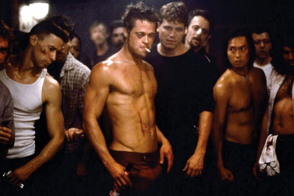 Come descrivere Brad Pitt a petto nudo?