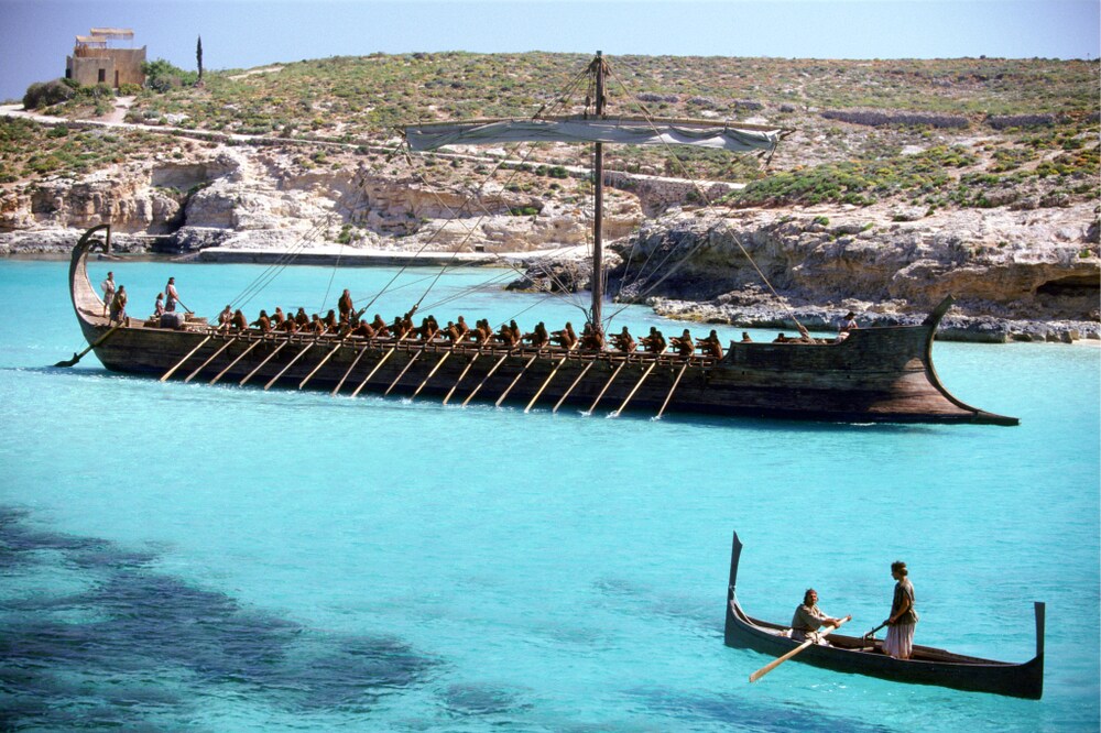 Ulisse sta sbarcando nell’isola di Ftia