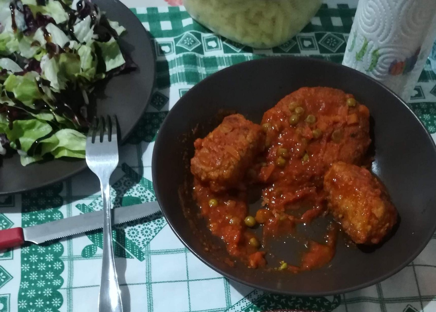 l’insalata non era per me. Se ci dai di carne, allora ci dai di carne
