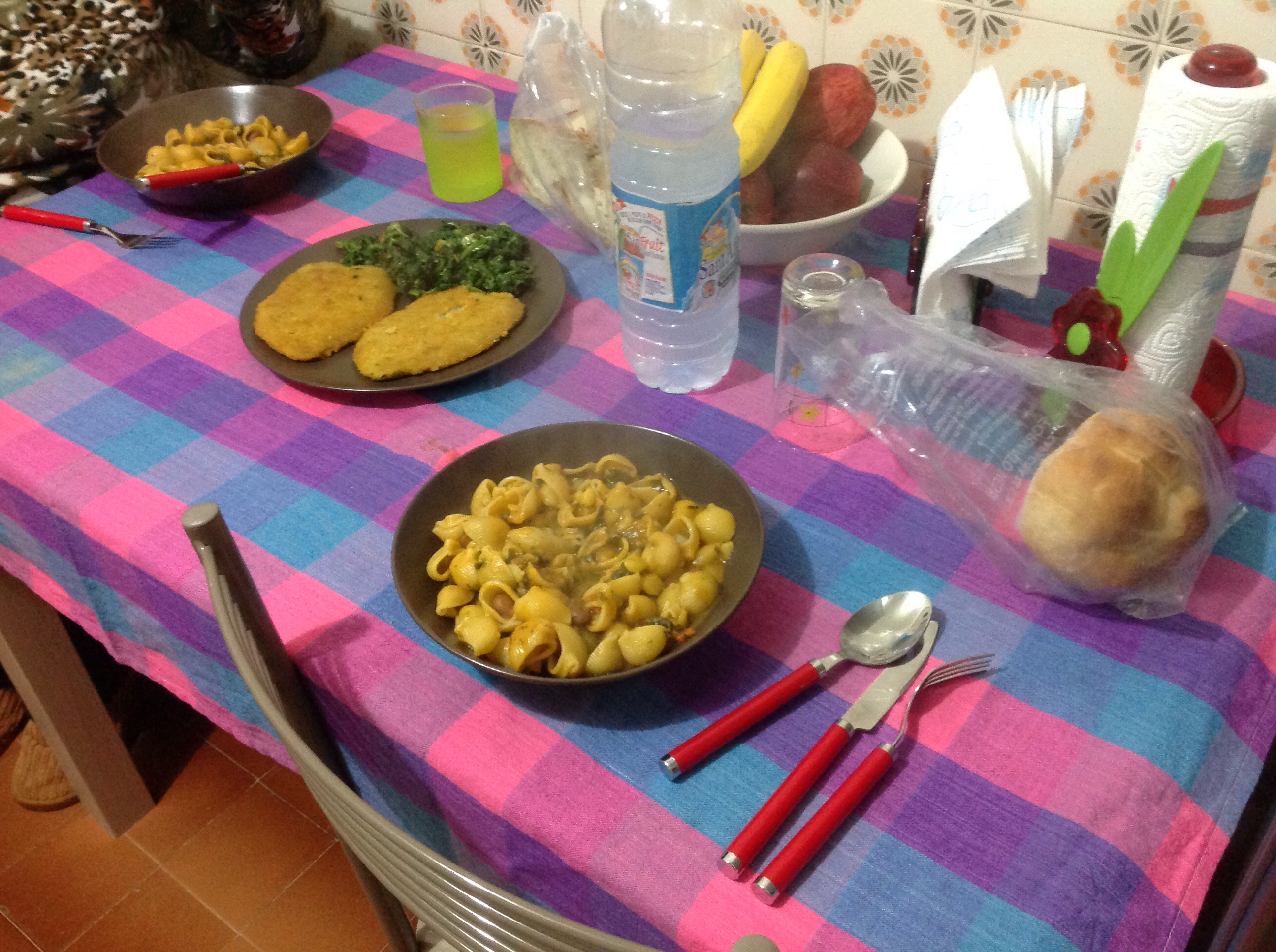 quando il tavolo da pranzo era ancora in cucina
