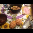 spezzatino e panino-tartaruga caldo