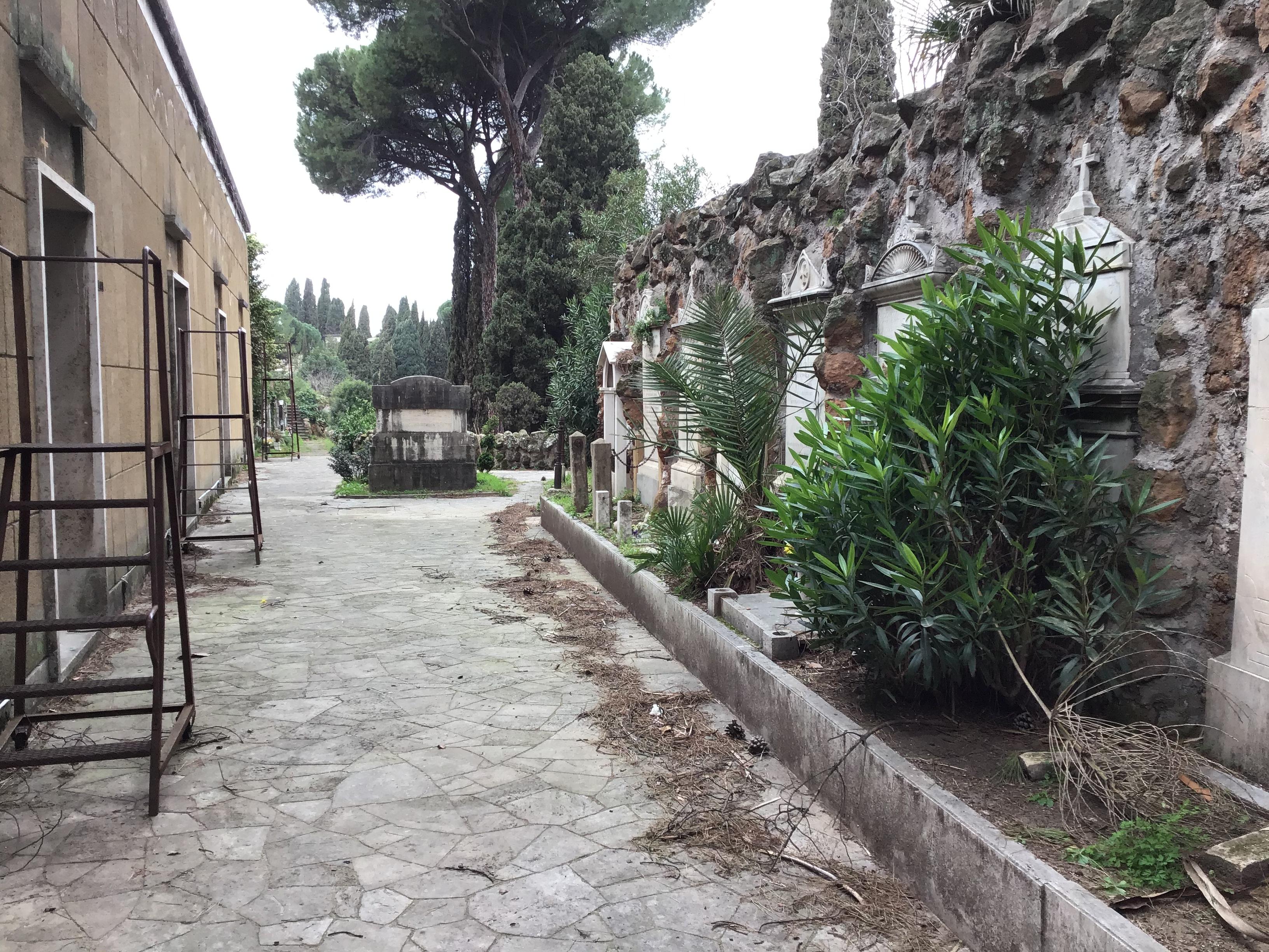 tra le stradine a ridosso dei viali
