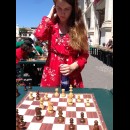 Daniela Movileanu in riflessione sulla mossa da fare