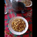 fagioli come primo e polpette al pomodoro come secondo