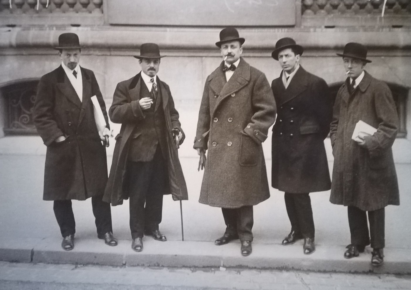 Russolo, Carrà, Marinetti, Boccioni, Severini a Parigi nel febbraio 1912
