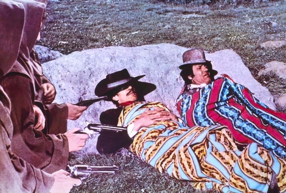 dormono beati e tranquilli - Franco e Ciccio