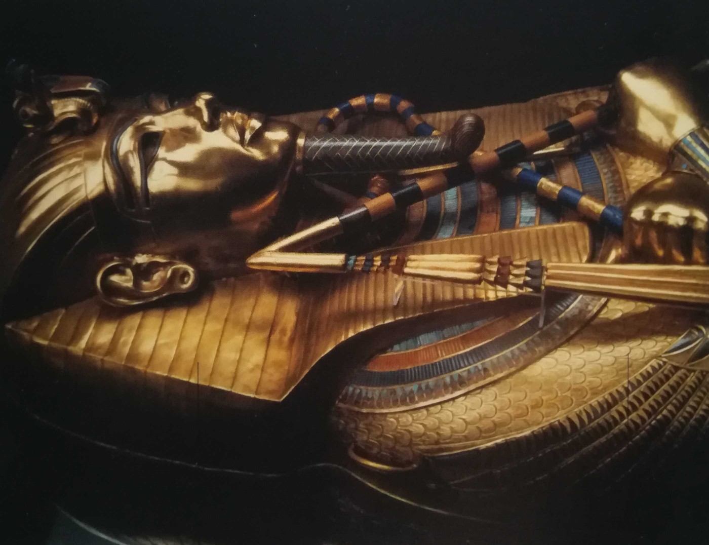 Sarcofago interno di Tutankhamon nella Valle dei Re, XVIII dinastia, oro, pietre dure e paste vitree