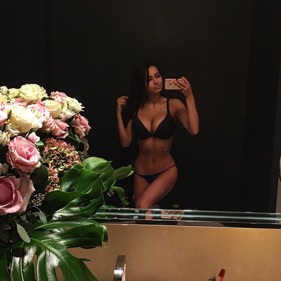grazie del mazzo di fiori - Helga Lovekaty