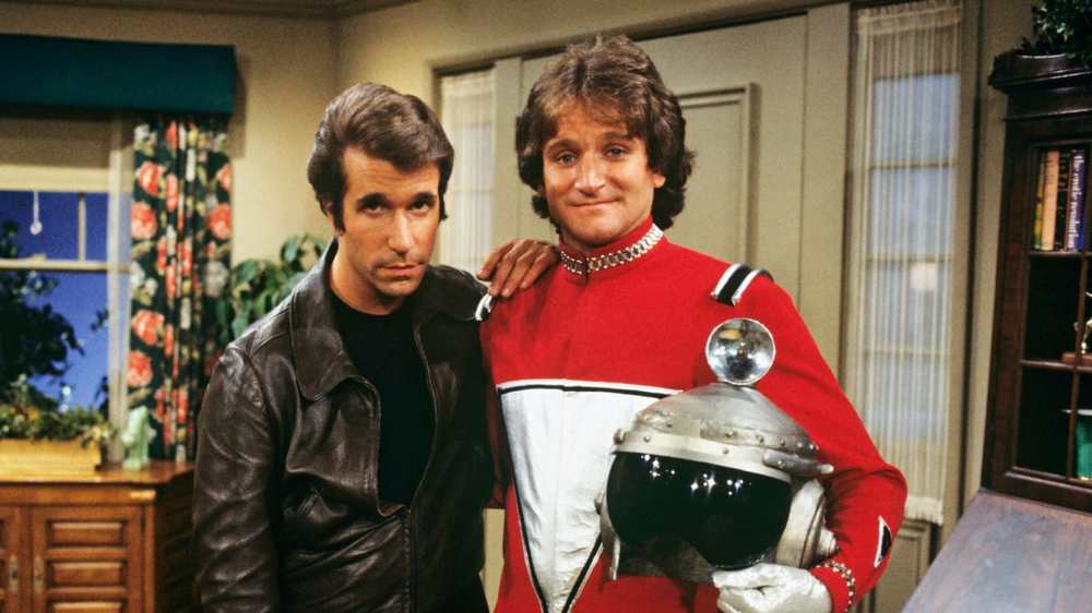 Fonzie e Mork si ritrovano per uno scatto