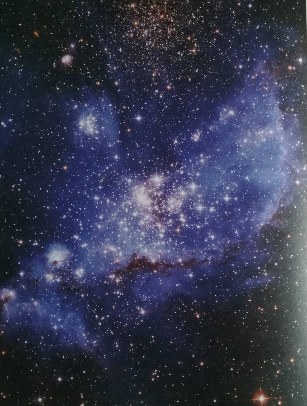 Raggruppamento di stelle fotografato dal telescopio spaziale Hubble