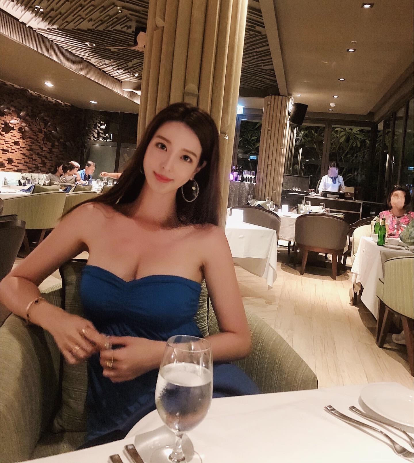 Sexy ragazza coreana - N.° 17