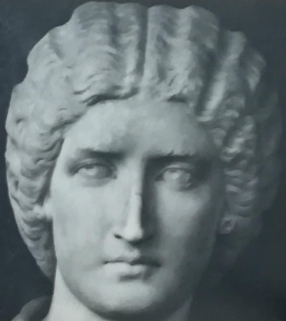 Volto di Giulia Domna, da una scultura conservata presso i musei Capitolini